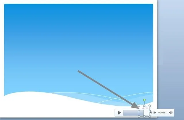Trọn bộ 4 cách chèn nhạc vào PowerPoint đơn giản, khoa học và nhanh gọn 2 Kéo biểu tượng loa xuống góc của màn hình
